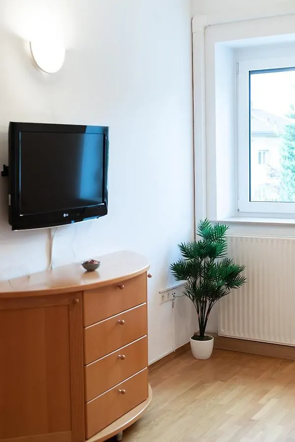Suzana Iron'S Apartment ليوبليانا سلوفينيا